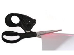 Удобные ножницы с лазерным наведением по метке