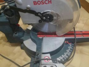 Торцовочная пила Bosch GCM - 10 С