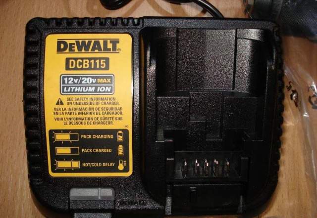 Шуруповерт 18 вольт 5 ампер. DEWALT dcd996 зарядное. Dcb115 DEWALT. Зарядка DEWALT dcb115. DEWALT XR 14.4.