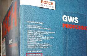 Продаю новую шлифмашину Bosch GWS 26-230 JBV+SDS