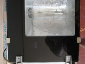 Прожектор металлогалогенный с натриевой лампой