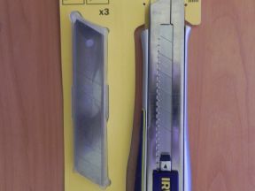 Нож irwin 25 мм профессиональный