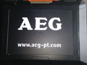  новую Ударную дрель AEG SB2E 750 RX/ST