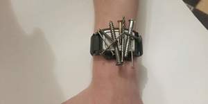 Новый магнитный держатель(браслет) для саморезов