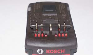Аккумулятор bosch Li GSR (18 V) новый