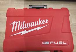 Milwaukee 2597-22 M12 fuel