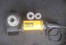 Клупп электрический резьбoнарезной Rems Amigo2